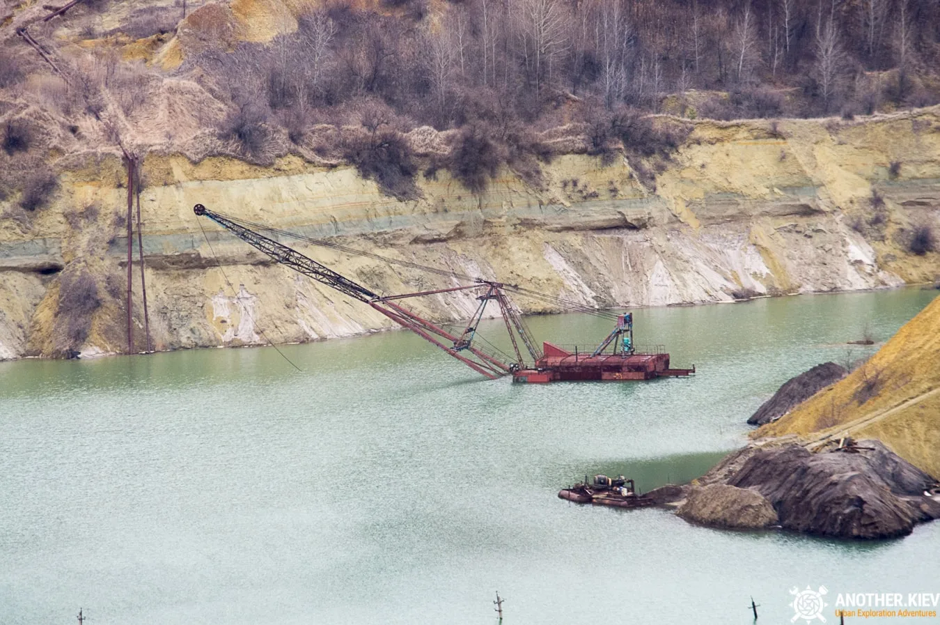 soon the excavator will go completely to the bottom