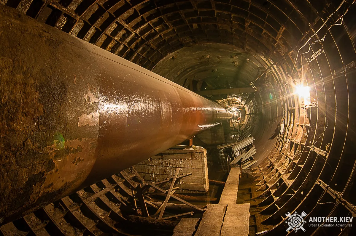 Deep water tunnel in Kyiv