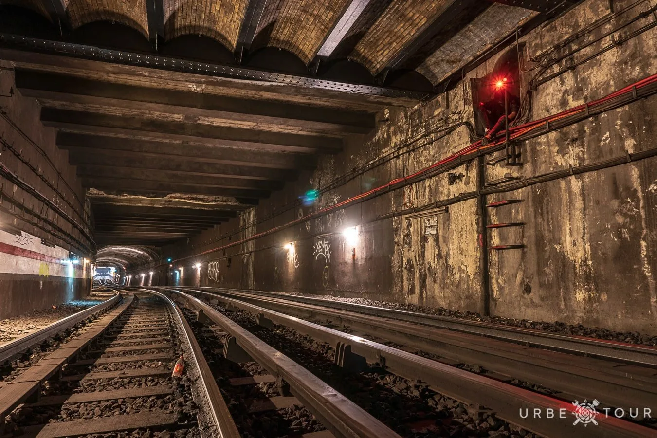 urbex in paris metropolitan